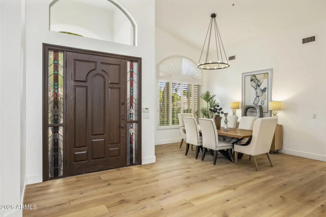 Real Estate Picture 6