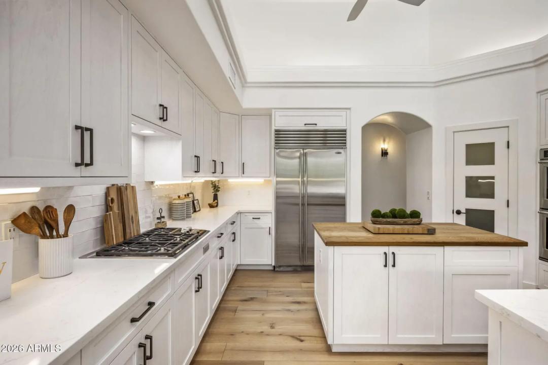 Real Estate Picture 13