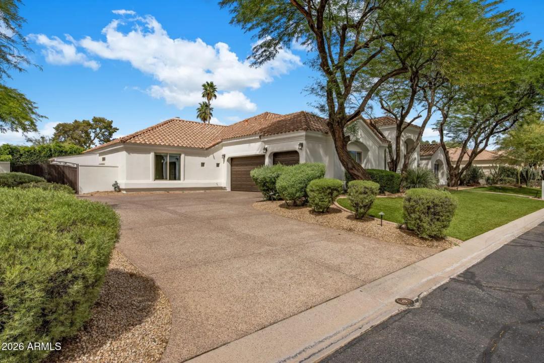 Real Estate Picture 4