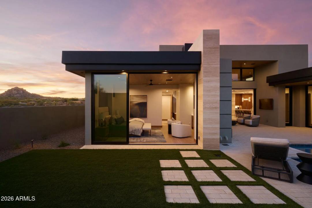 Real Estate Picture 6