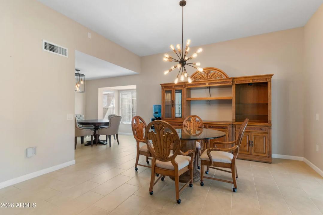 Real Estate Picture 12