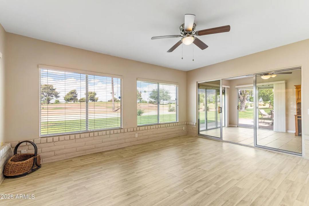 Real Estate Picture 14