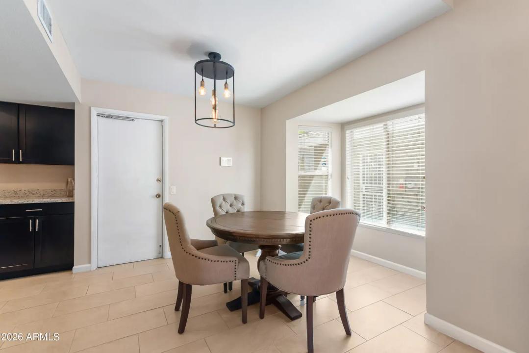 Real Estate Picture 21