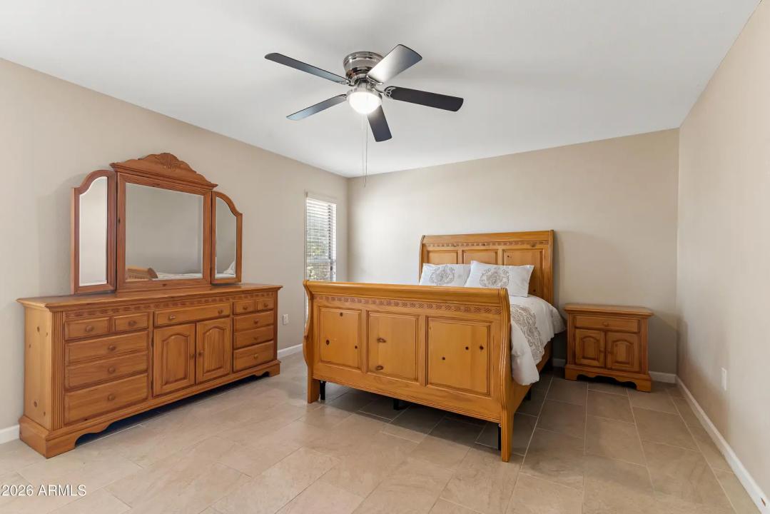 Real Estate Picture 23