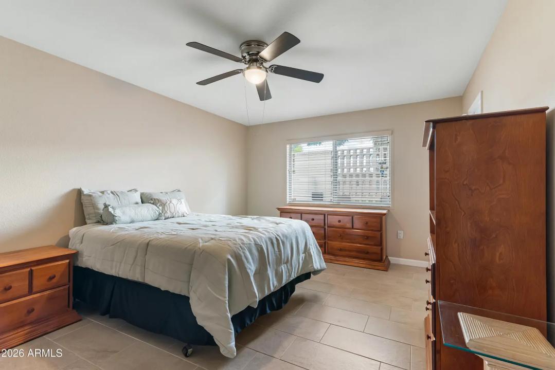 Real Estate Picture 27