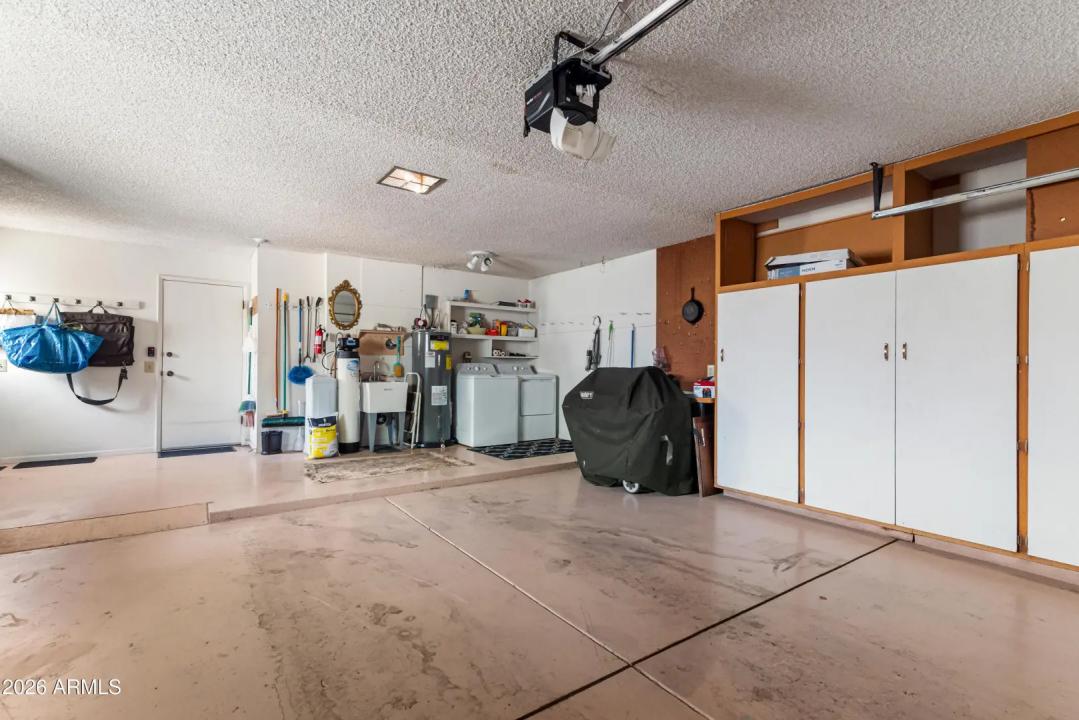 Real Estate Picture 32