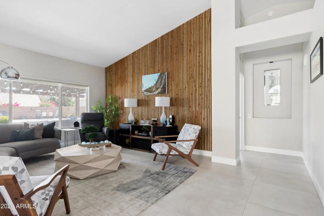 Real Estate Picture 20