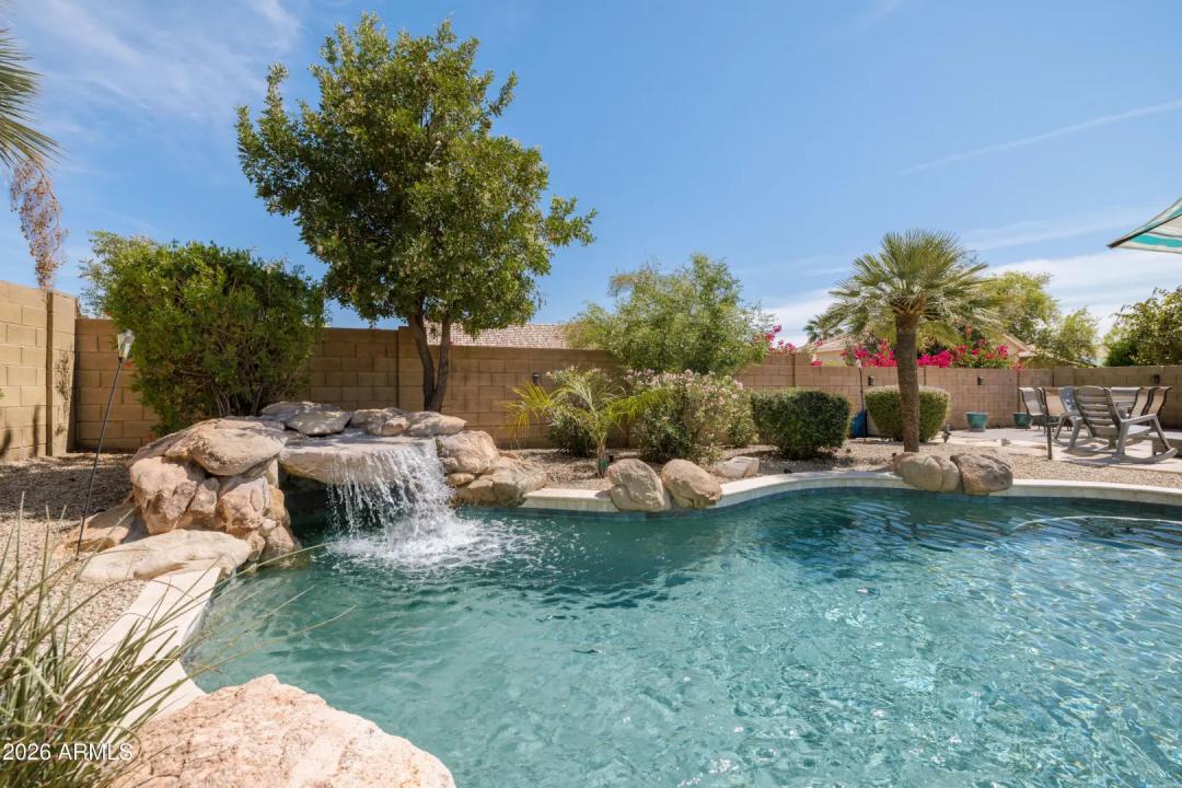 Real Estate Picture 43