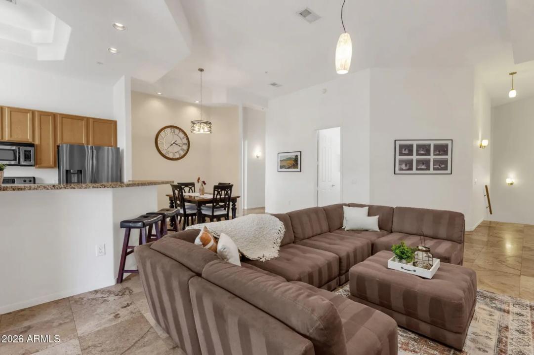 Real Estate Picture 25