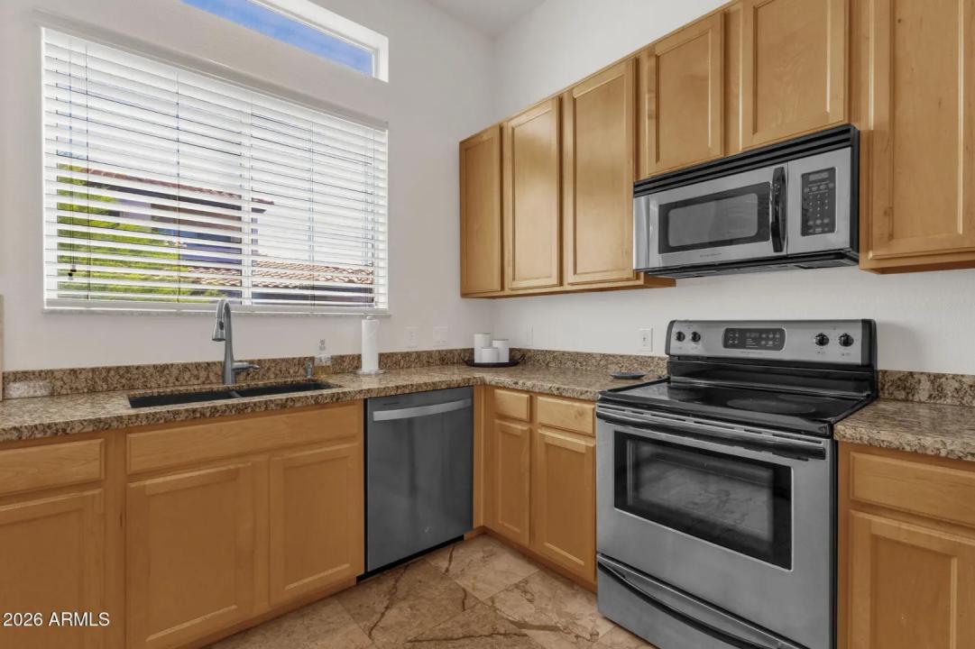 Real Estate Picture 28