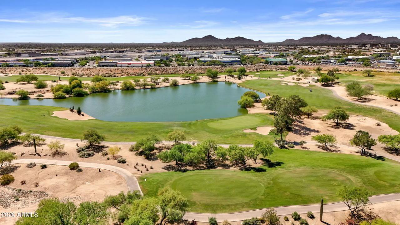 Real Estate Picture 9