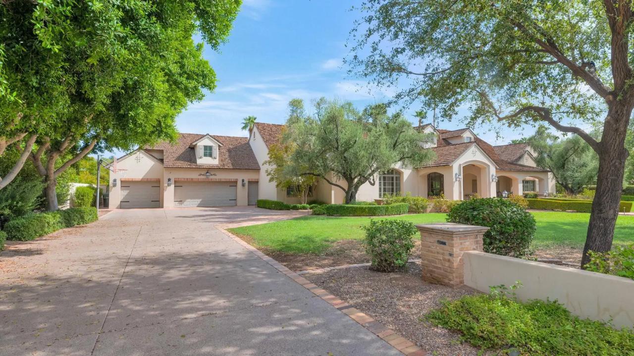 Real Estate Picture 3
