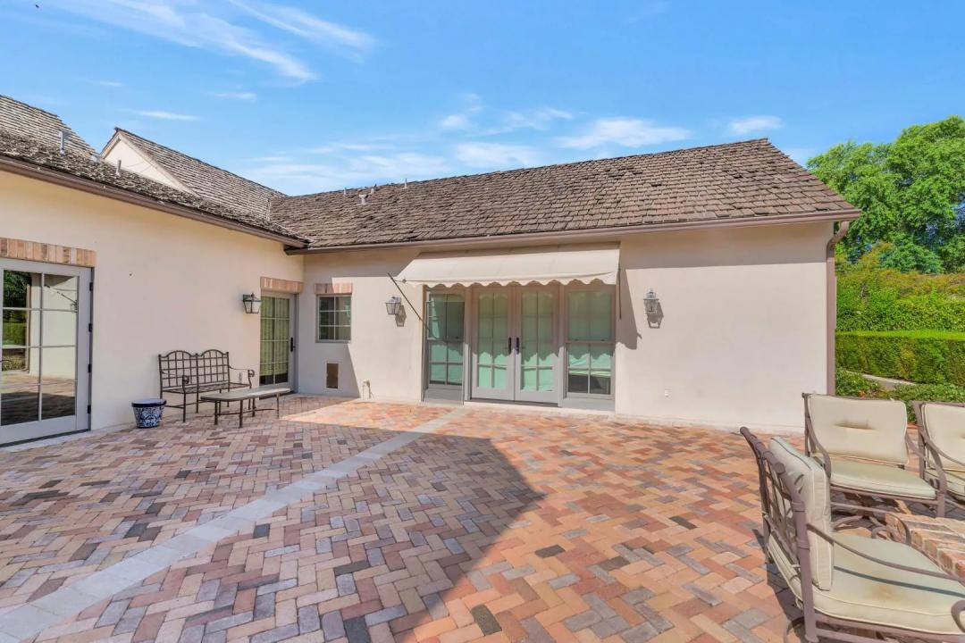 Real Estate Picture 26