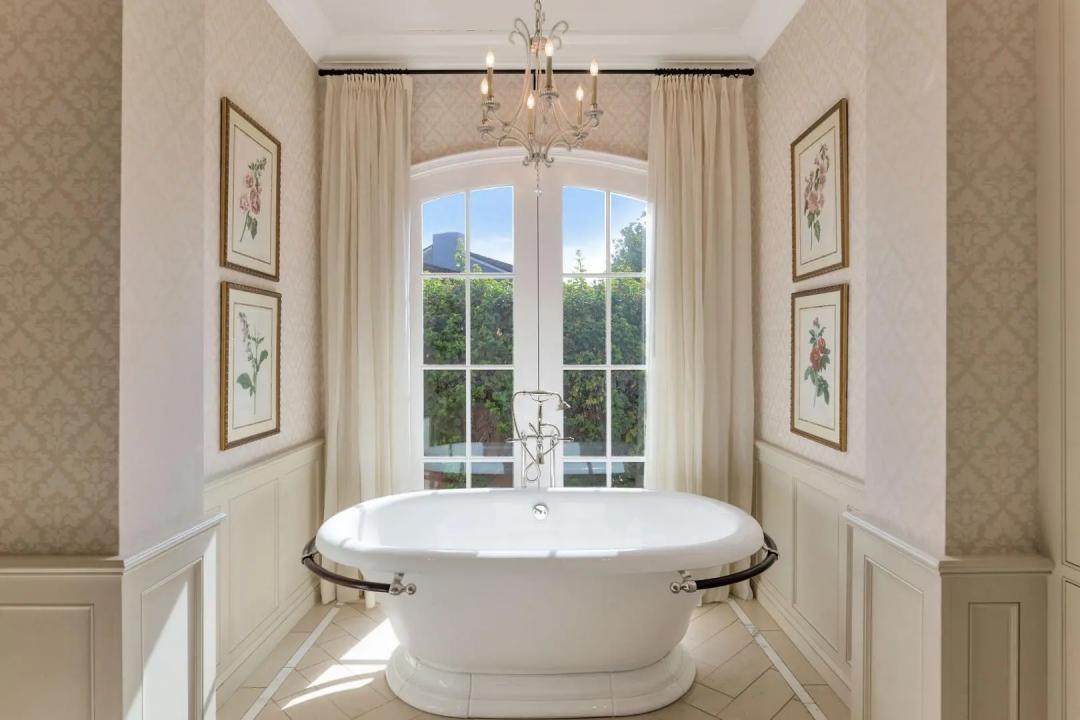 Real Estate Picture 35