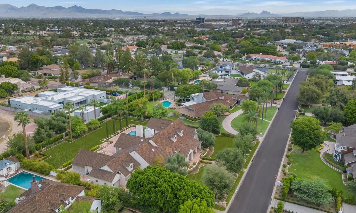 Real Estate Picture 40