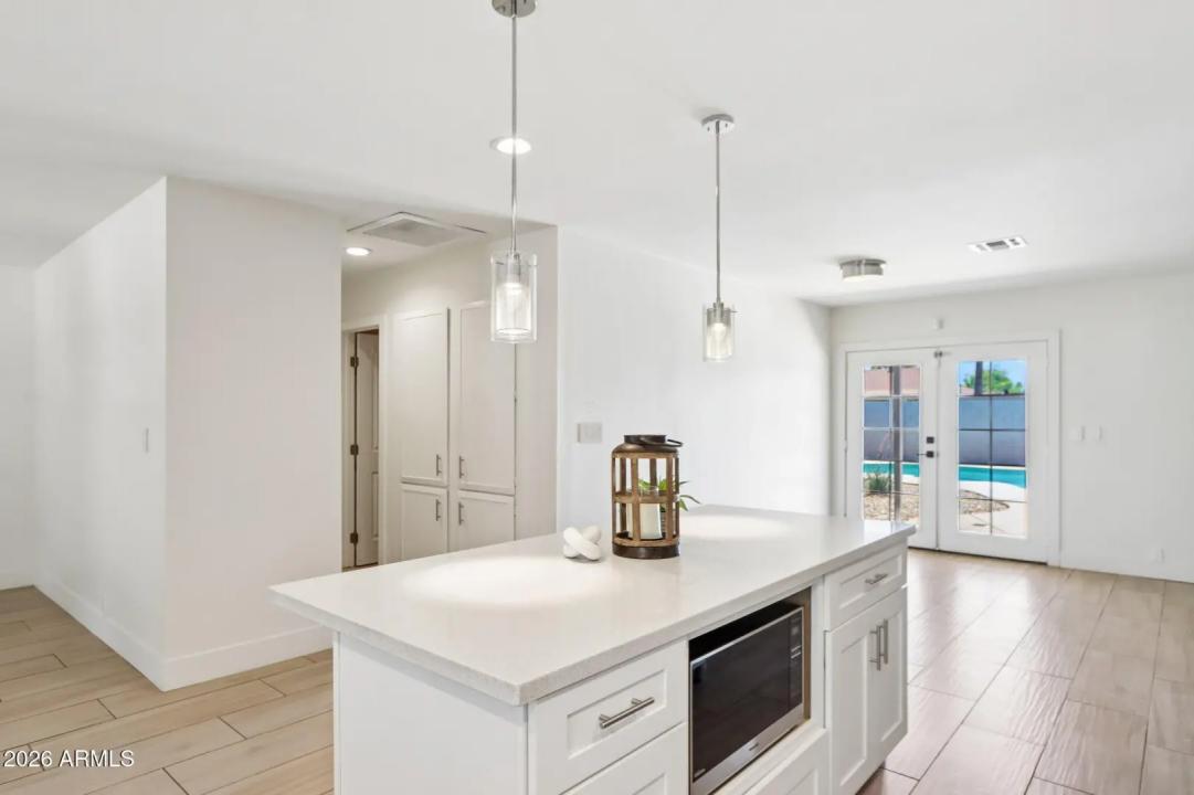 Real Estate Picture 27