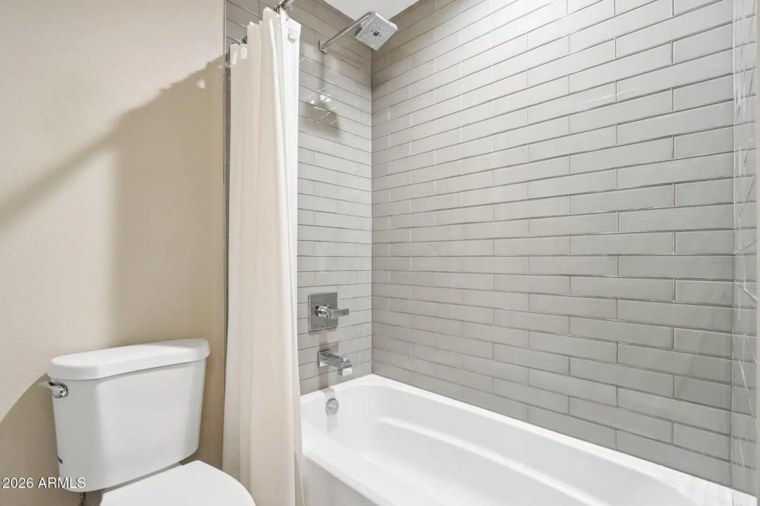 Real Estate Picture 20