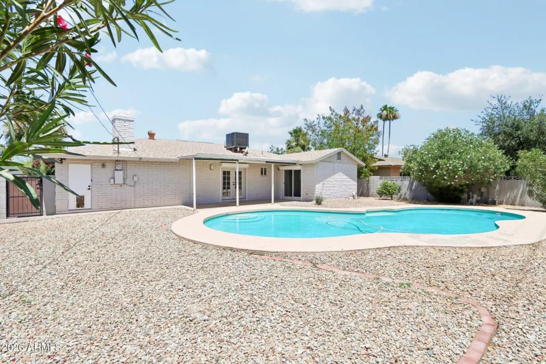 Real Estate Picture 2