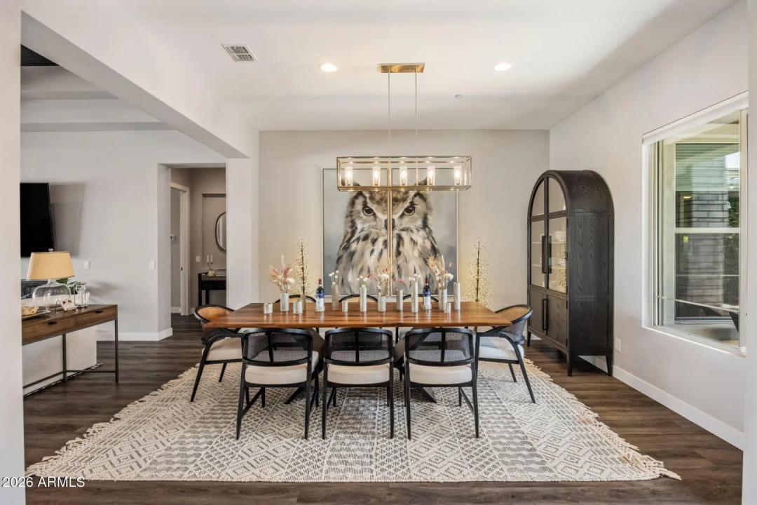 Real Estate Picture 2