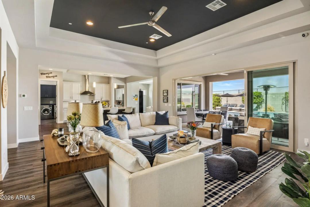 Real Estate Picture 10