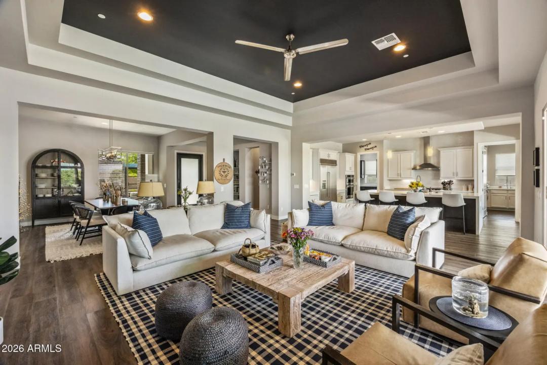 Real Estate Picture 11