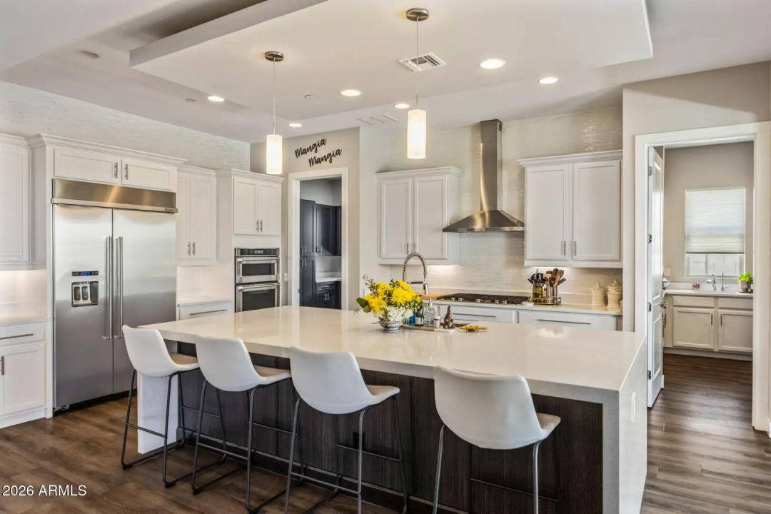 Real Estate Picture 13