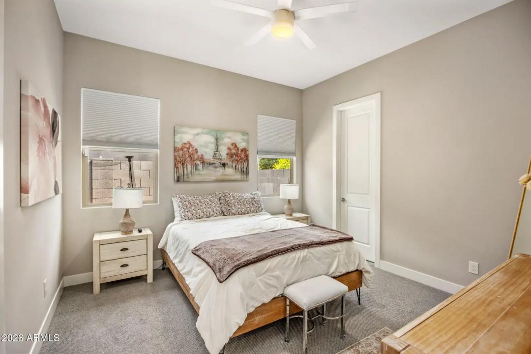 Real Estate Picture 32