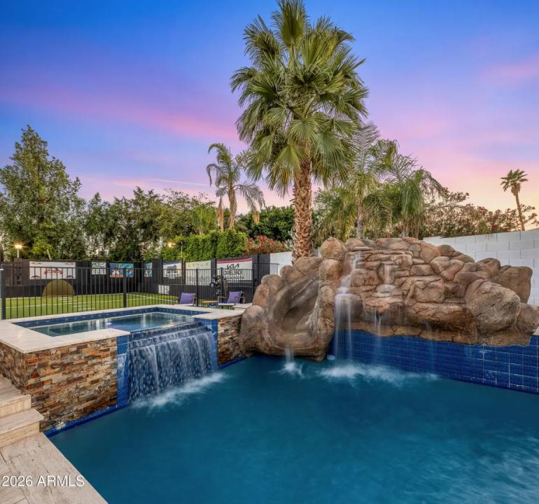 Real Estate Picture 6