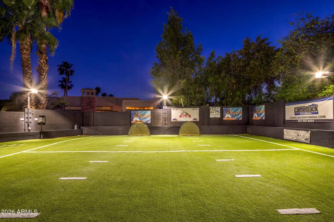 Real Estate Picture 7