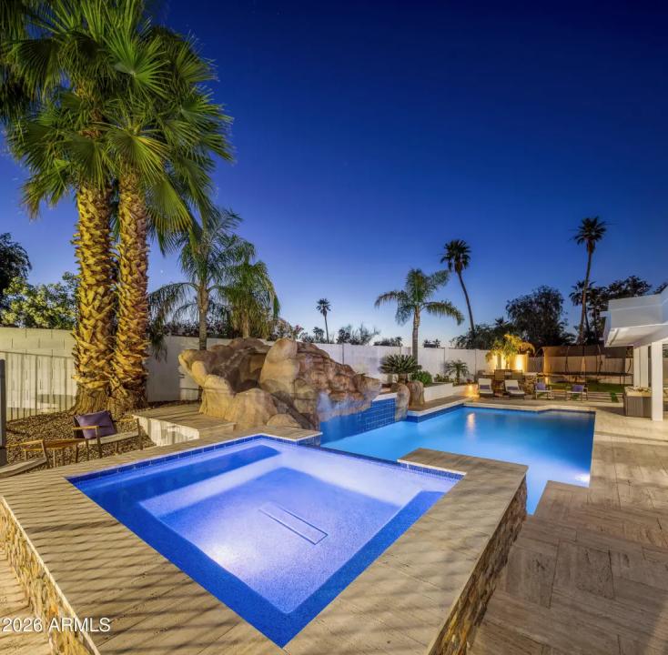 Real Estate Picture 5