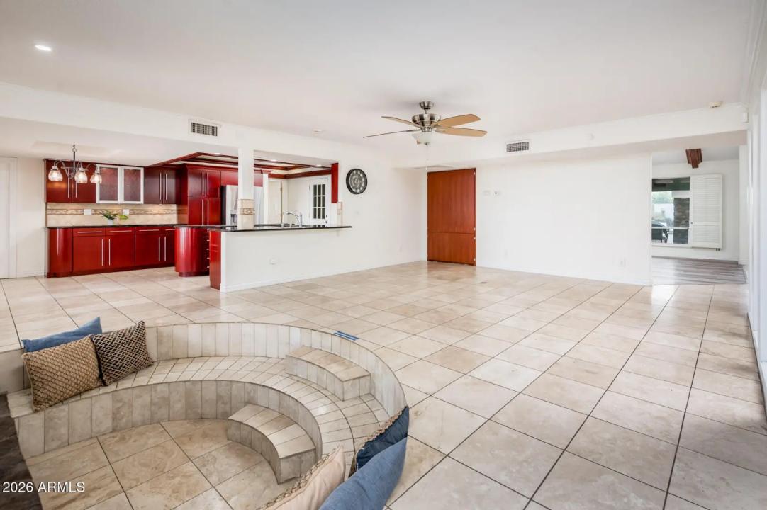 Real Estate Picture 17