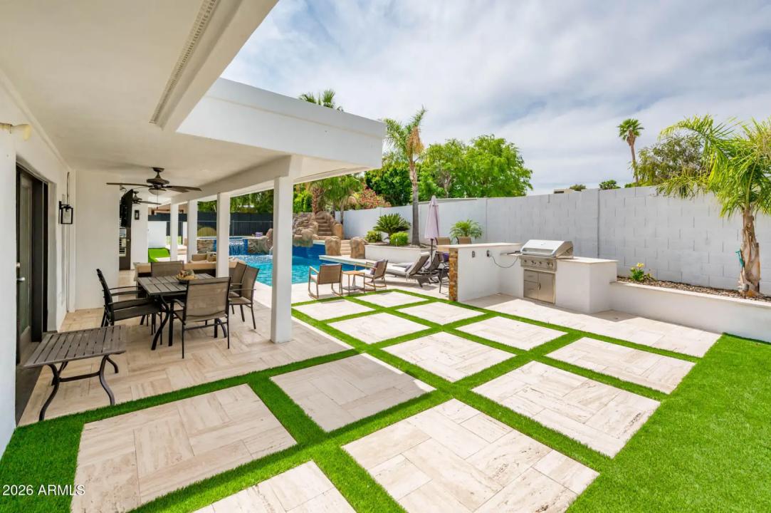 Real Estate Picture 54