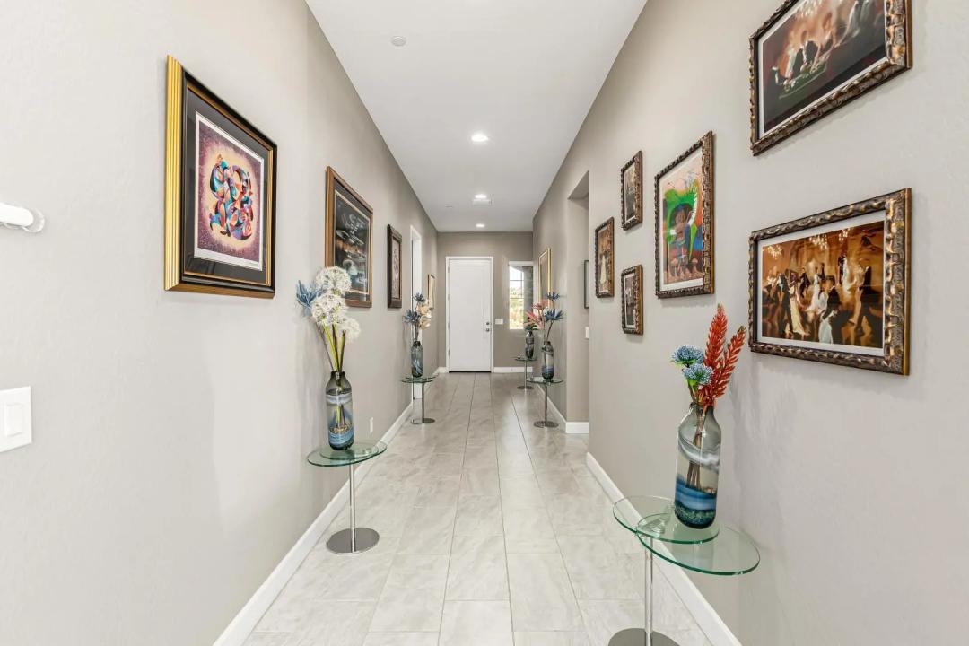 Real Estate Picture 6