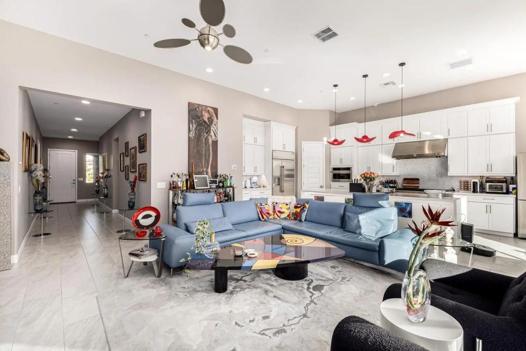 Real Estate Picture 11