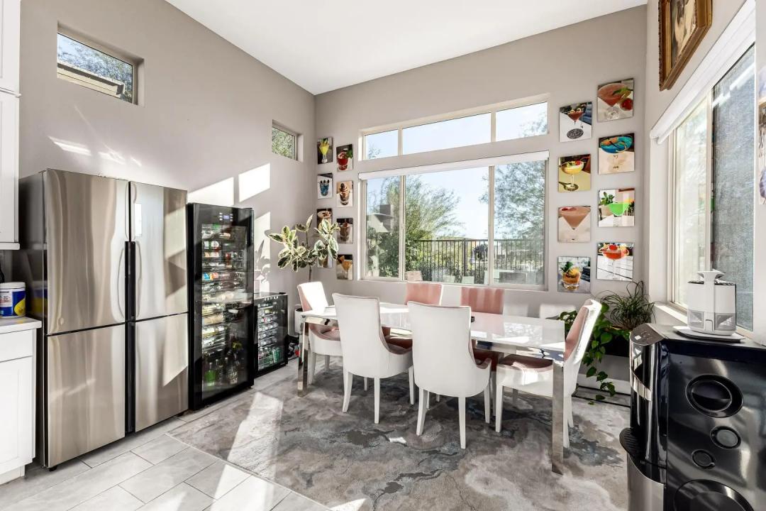 Real Estate Picture 12