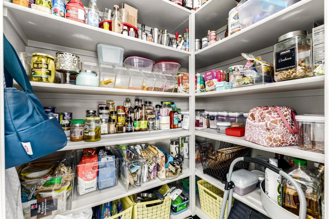 Real Estate Picture 18