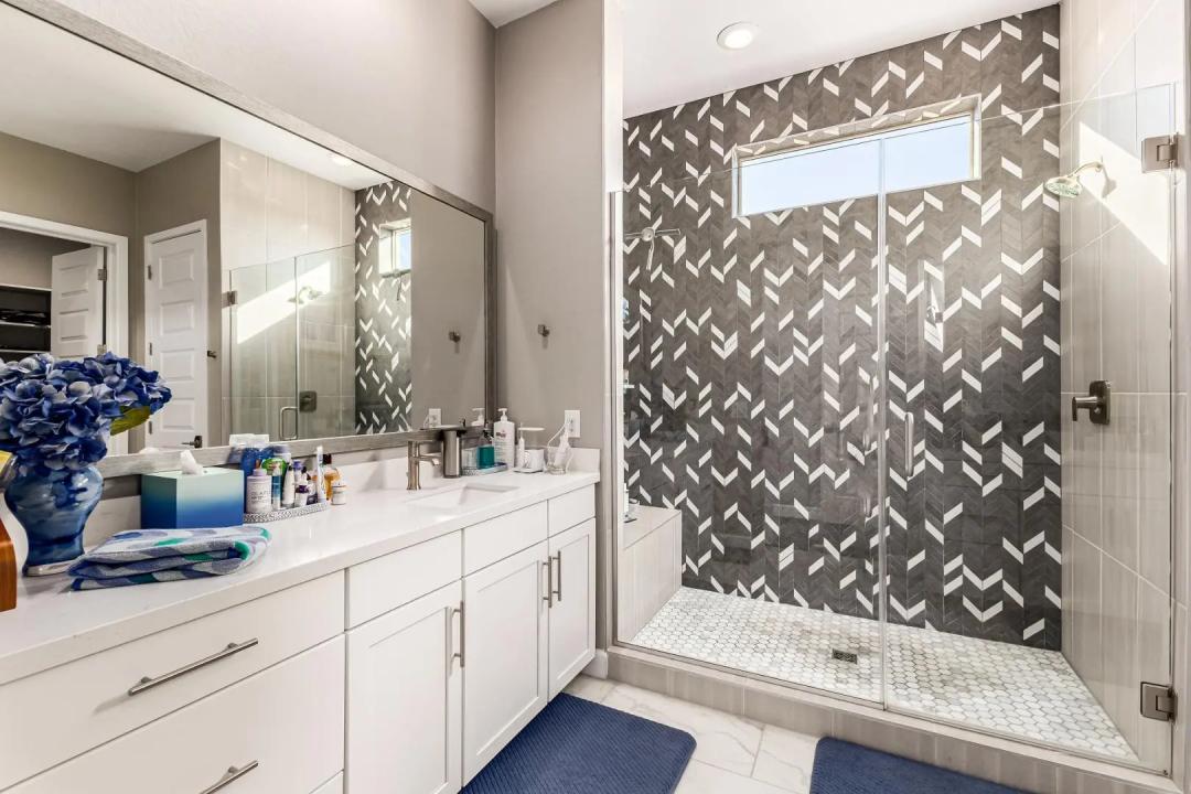 Real Estate Picture 22