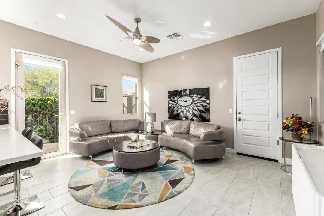 Real Estate Picture 37