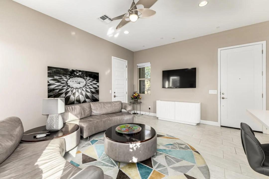 Real Estate Picture 39