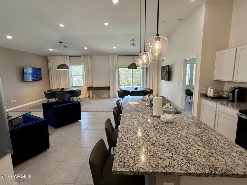 Real Estate Picture 9