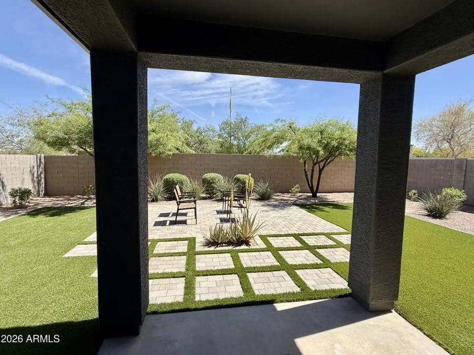 Real Estate Picture 15