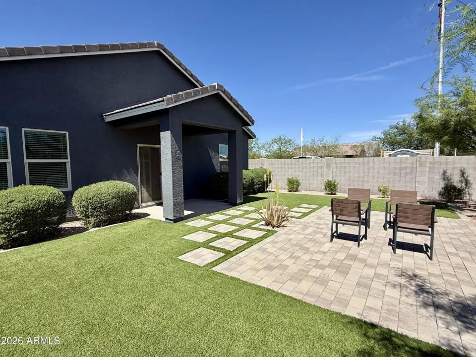 Real Estate Picture 16