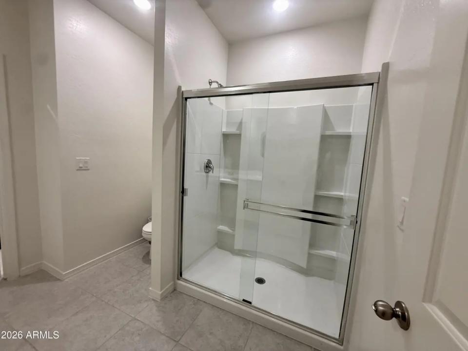 Real Estate Picture 12