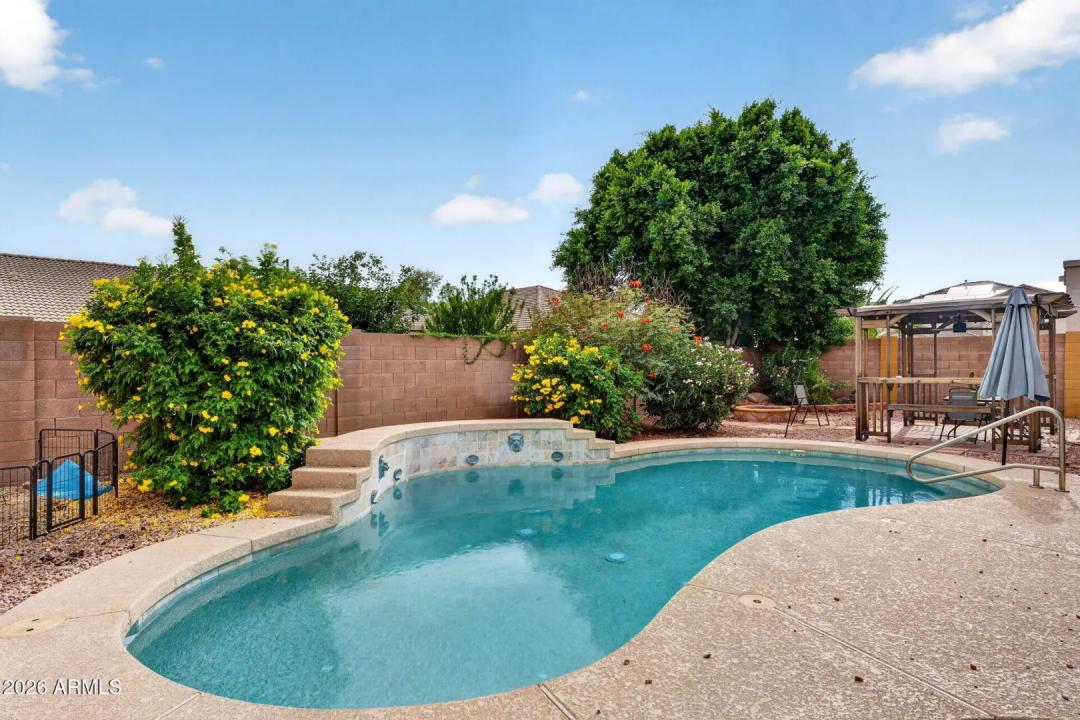 Real Estate Picture 28