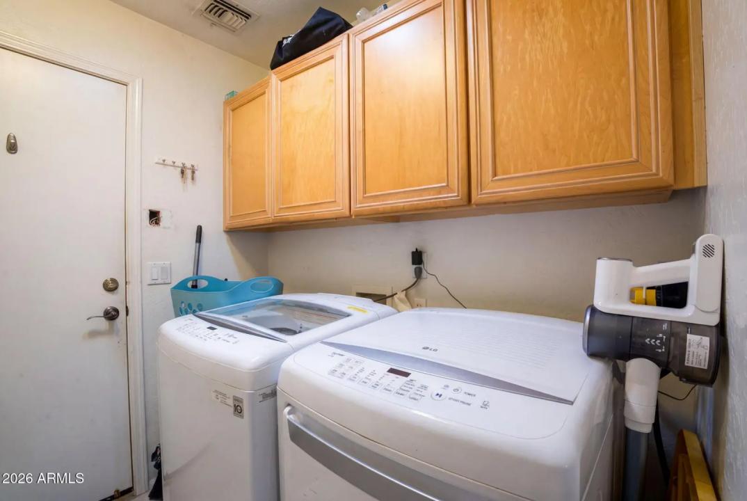 Real Estate Picture 33
