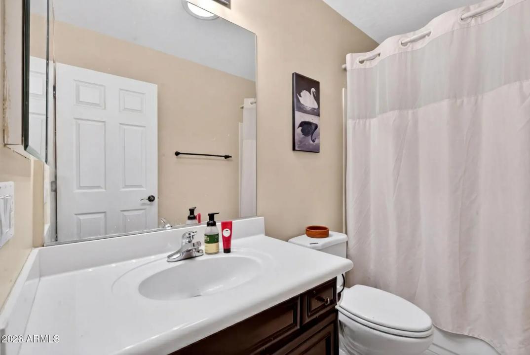 Real Estate Picture 22