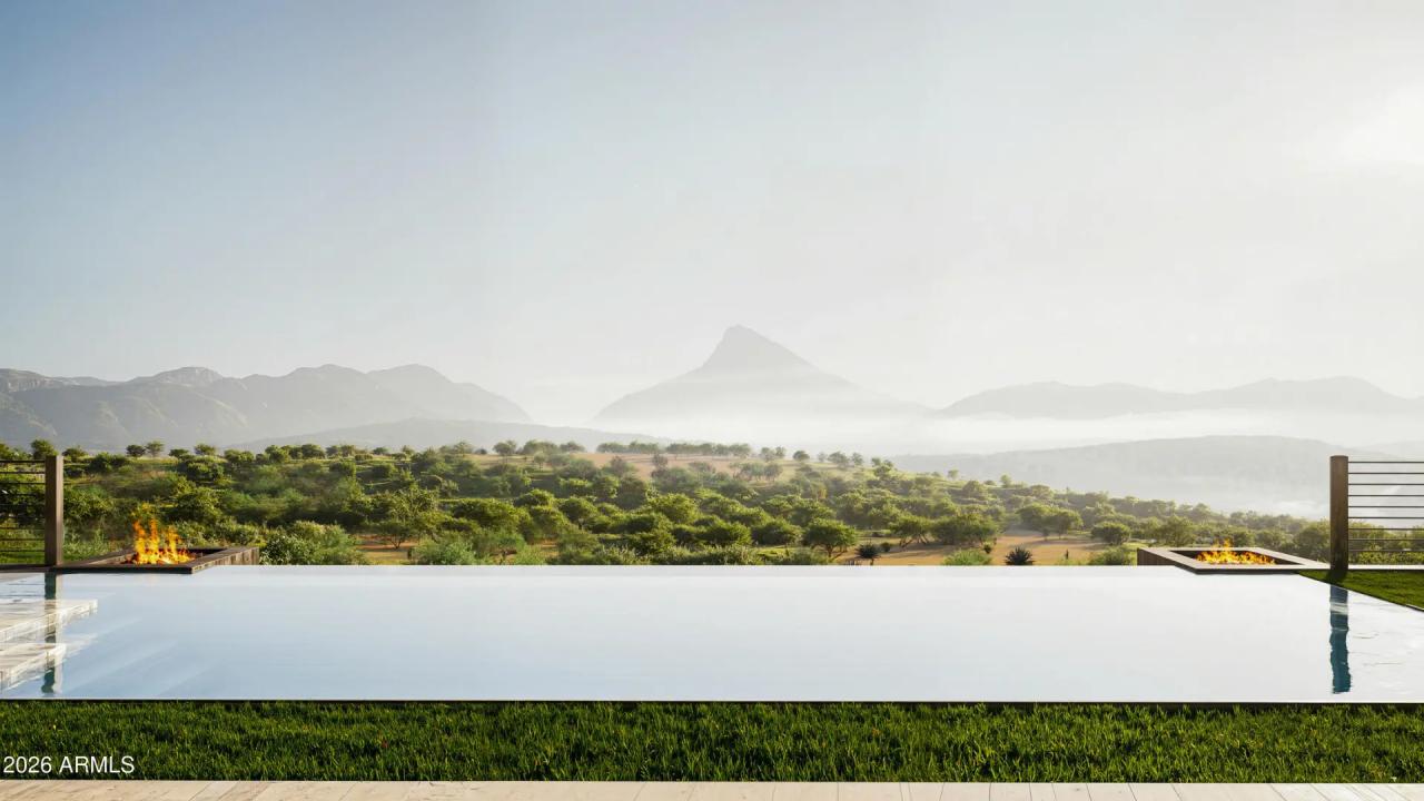 Real Estate Picture 16