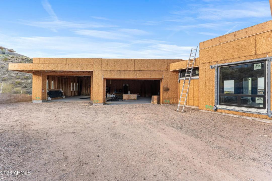 Real Estate Picture 11