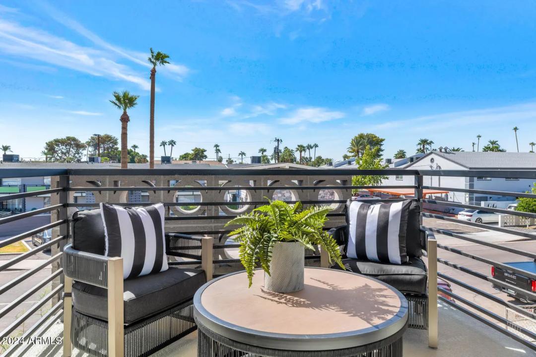 Real Estate Picture 19