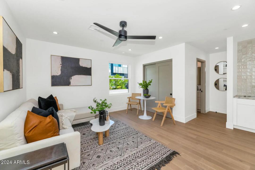 Real Estate Picture 25